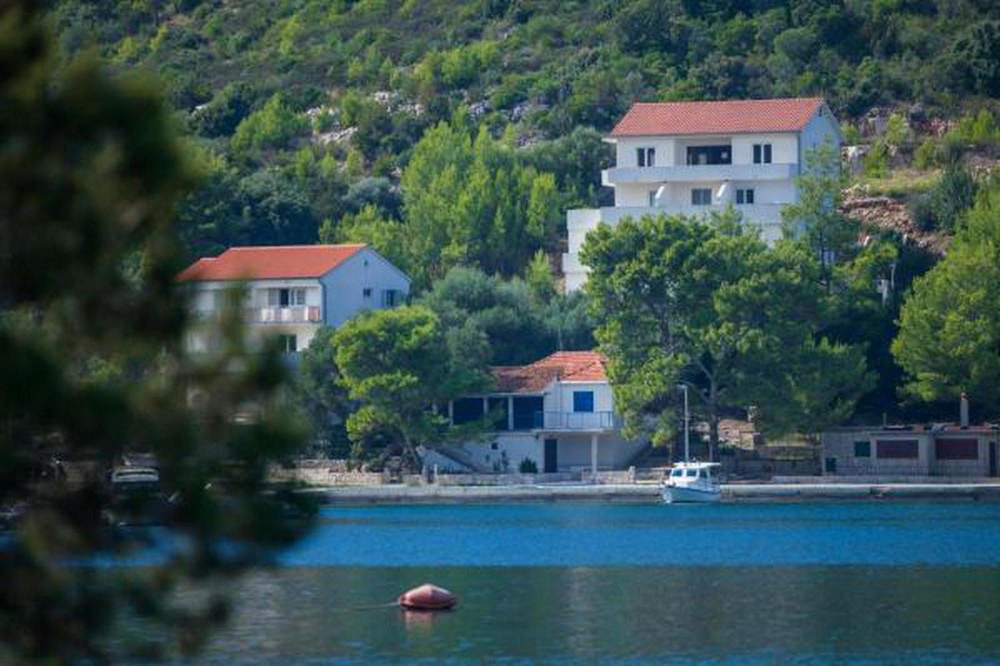 Apartments Bruna Lastovo Bilik gambar