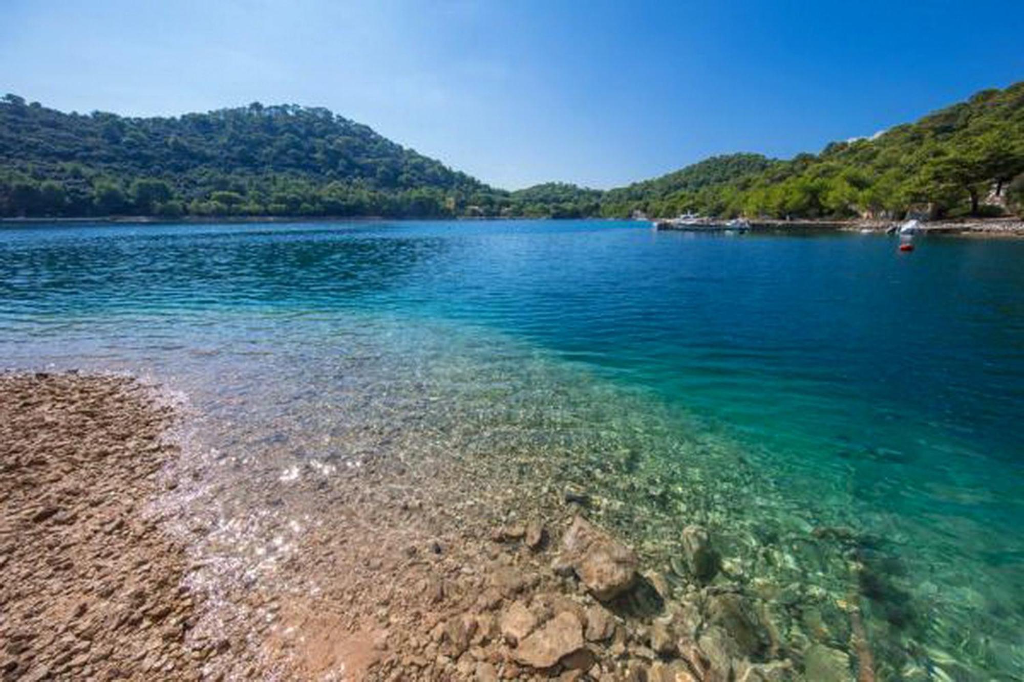 Apartments Bruna Lastovo Bilik gambar