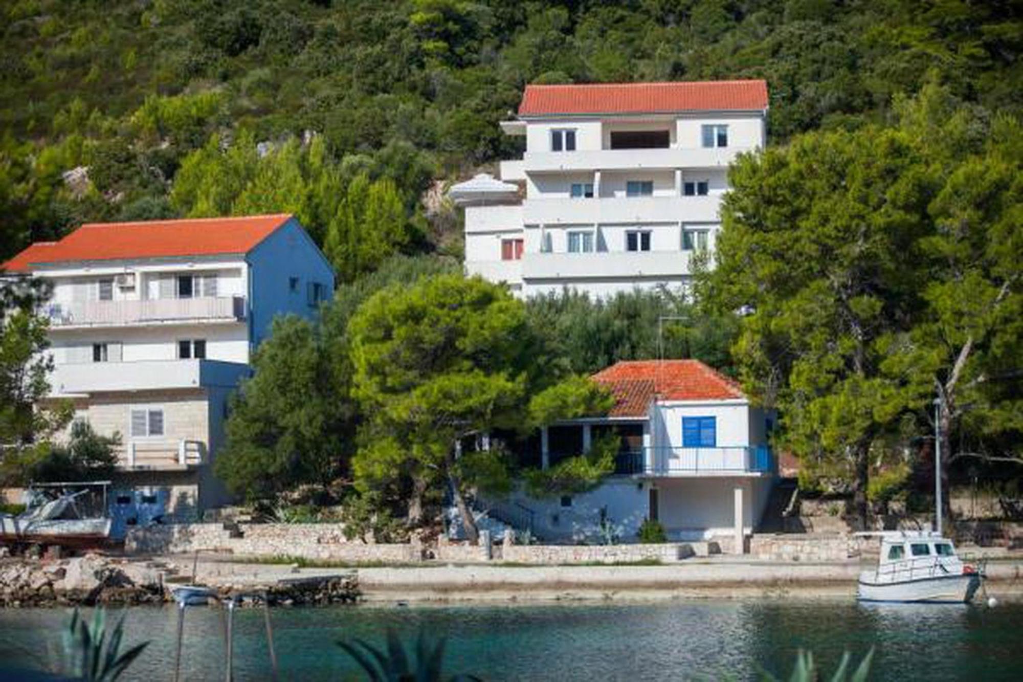 Apartments Bruna Lastovo Bilik gambar