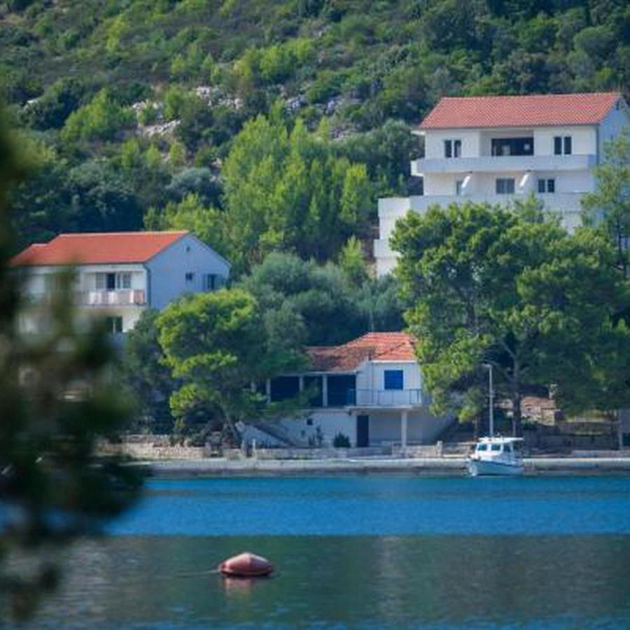 Apartments Bruna Lastovo Luaran gambar