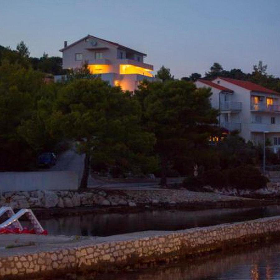 Apartments Bruna Lastovo Luaran gambar