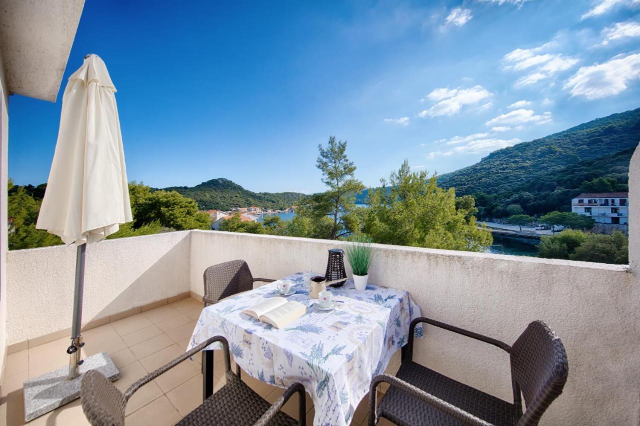 Apartments Bruna Lastovo Bilik gambar